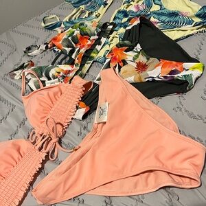 3 Bikini Sets